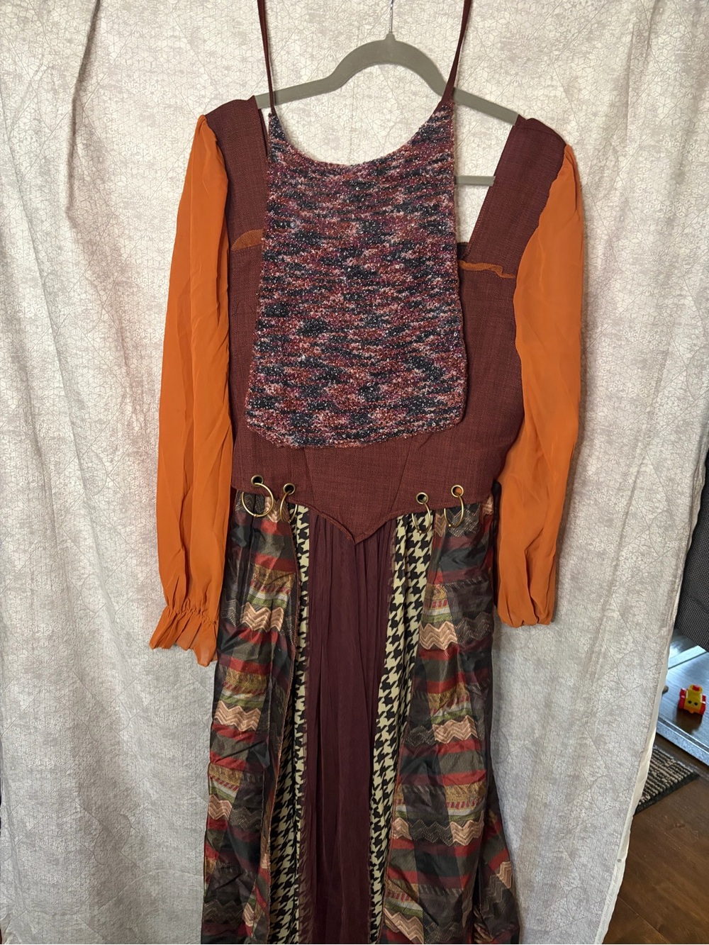Hocus Pocus Costume Large - Picture 7 of 10